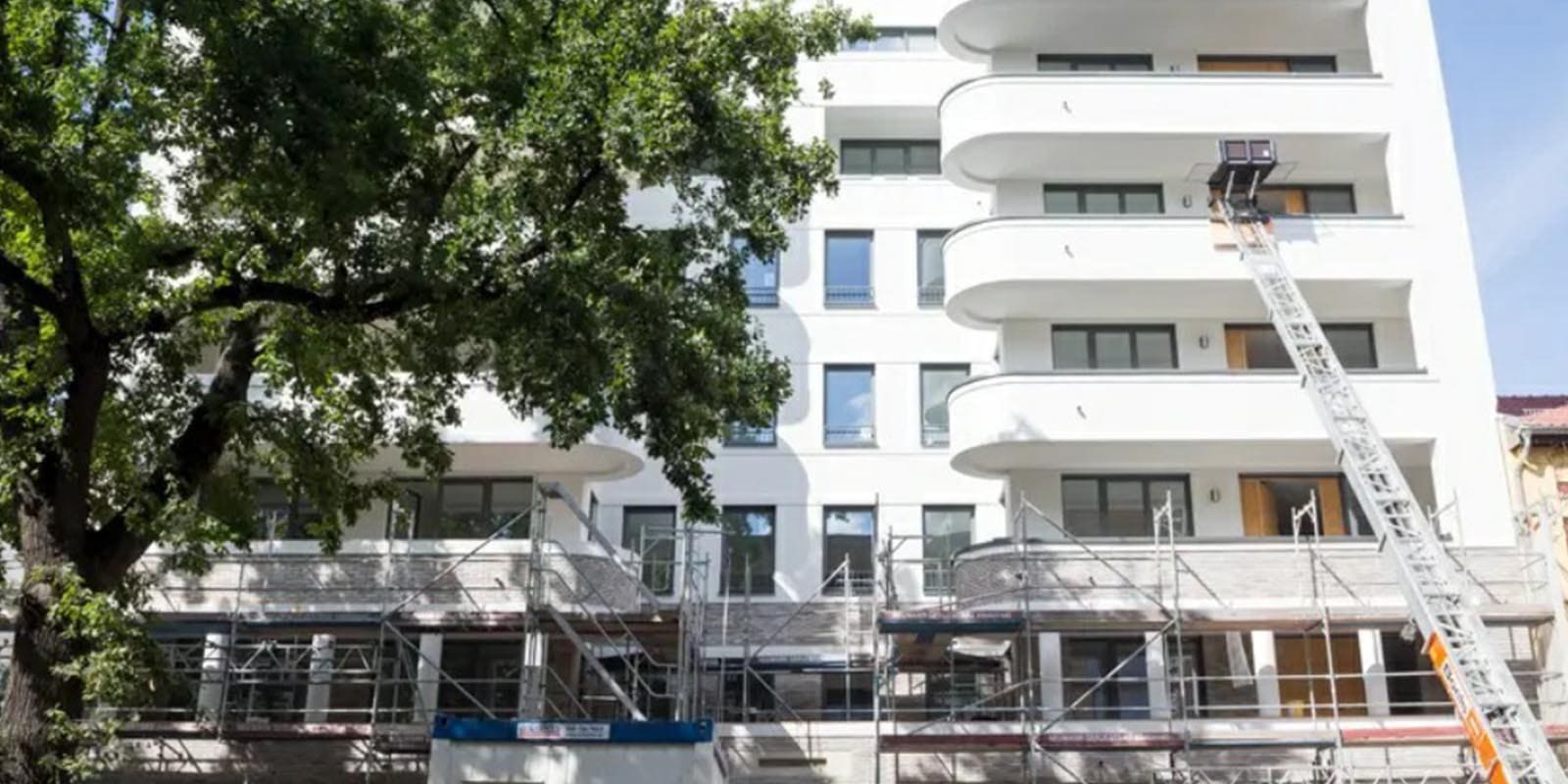 Квартира-студия 54 м² в Берлине под аренду с доходом в новостройке
